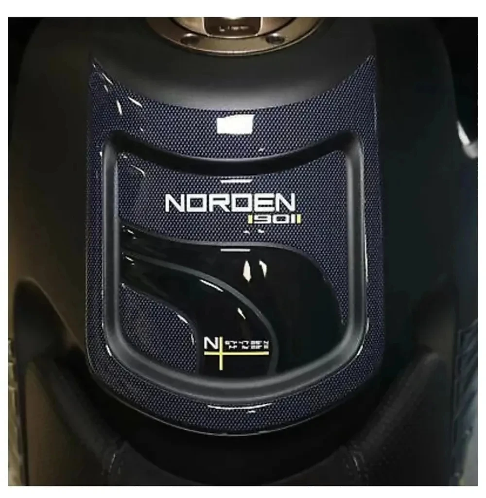 A Husqvarna Norden 901 2022 3D Motoros Címkék Őrök Kiterjed Kompatibilis első villa borító