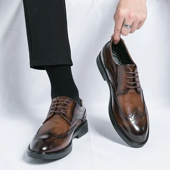 Oxford Luxus Pattanásos Férfi Cipő Esküvői Buli Legjobb Férfi Cipő Eredeti Üzleti Tervező Fényes Bőr Férfi Cipő 38-46